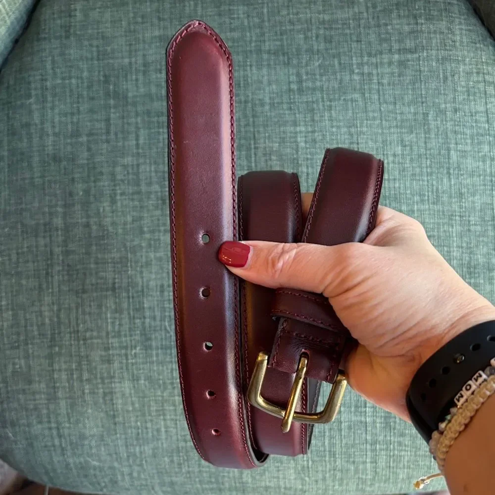 L.L. Bean mens genuine leather Burgundy brownish Belt solid brass buckle 42 NWOT